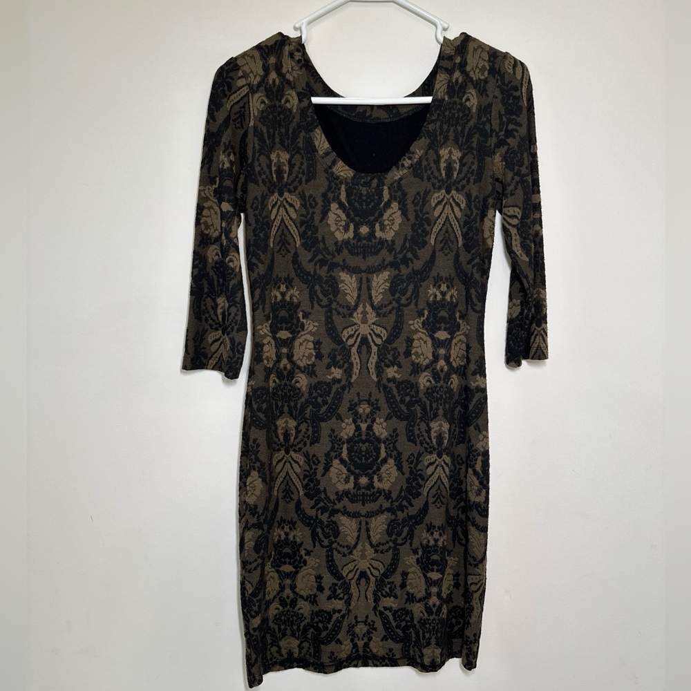 A Pea in a Pod Willow and Clay Maternity Damask-Print Sheath Dress - Picture 5 of 7
